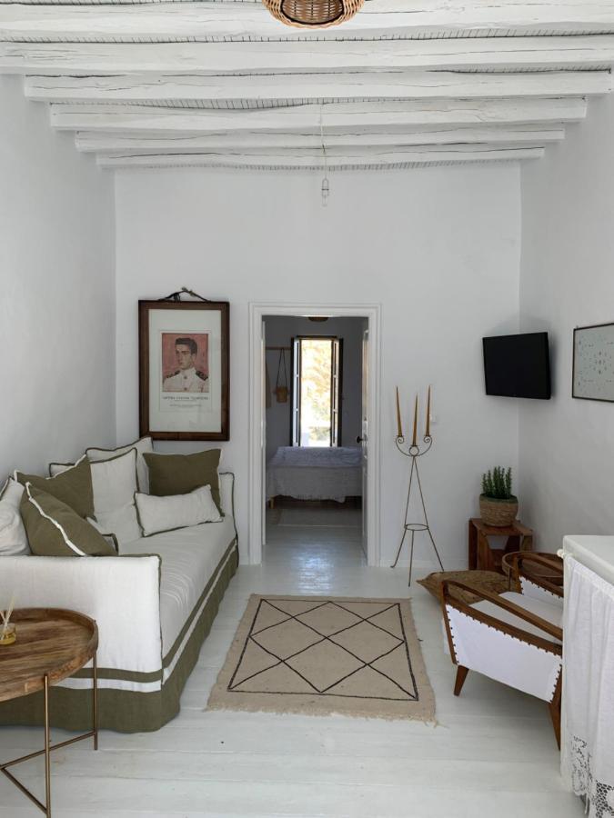 Serifos Olive ภายนอก รูปภาพ